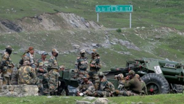 ಗಡಿಯಲ್ಲಿ ಬಲಿದಾನ: ಹುತಾತ್ಮ ಸೈನಿಕರಿಗೆ ಬಿಜೆಪಿ ನಾಯಕರ ಸಂತಾಪ!