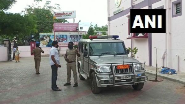 ಸರ್ಕಾರಿ ಆಸ್ಪತ್ರೆಯಲ್ಲಿಯೇ ಮಾರಕಾಸ್ತ್ರದಿಂದ ಕೊಚ್ಚಿ ರೋಗಿ ಹತ್ಯೆ!