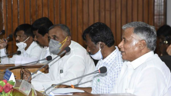 ಚಿತ್ರದುರ್ಗದಲ್ಲಿ ಕ್ಷೇತ್ರಾವಾರು ಸಾವಿರ ಮನೆ ಮಂಜೂರಾತಿಗೆ ಕ್ರಮ; ಸಚಿವ ವಿ.ಸೋಮಣ್ಣ