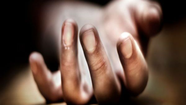 ಆಂಧ್ರದಲ್ಲಿ ಮದ್ಯ ಸಿಗದಿದ್ದಕ್ಕೆ, ಸ್ಯಾನಿಟೈಸರ್ ಸೇವಿಸಿ ಸಾವನ್ನಪ್ಪಿದ ತಾಯಿ, ಮಗ