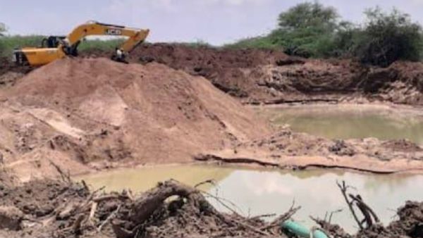 ಉಡುಪಿಯ ಸ್ವರ್ಣಾ ಅಕ್ರಮ ಮರಳು ದಾಸ್ತಾನು ಕಳ್ಳತನ: ದೂರು ದಾಖಲು