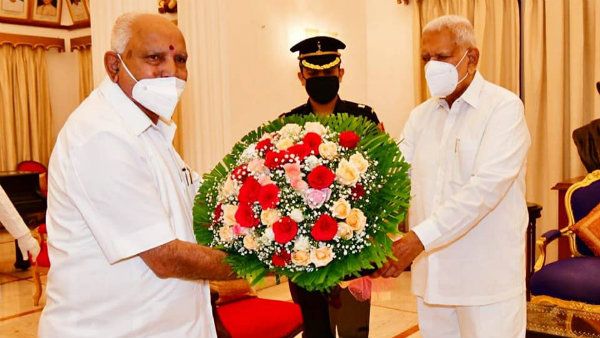 ಸಿದ್ದರಾಮಯ್ಯ ಆರೋಪ: ಸಿಎಂ ಯಡಿಯೂರಪ್ಪ ಗಲಿಬಿಲಿ ಯಾಕೆ?