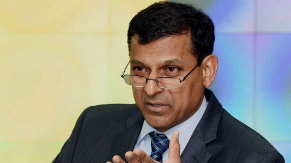 ಉಚಿತ ಯೋಜನೆಗಳನ್ನು ನೀಡದಂತೆ ಸರ್ಕಾರಕ್ಕೆ ರಘುರಾಮ್ ರಾಜನ್ ಸಲಹೆ