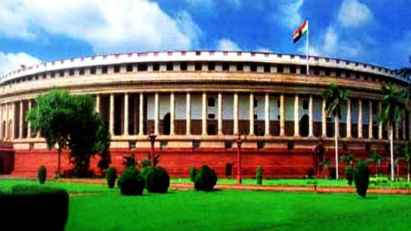 ಭಾರತೀಯರೆನಿಸಿಕೊಳ್ಳಲು ಇನ್ಮುಂದೆ ಹಿಂದಿ ಕಡ್ಡಾಯ?