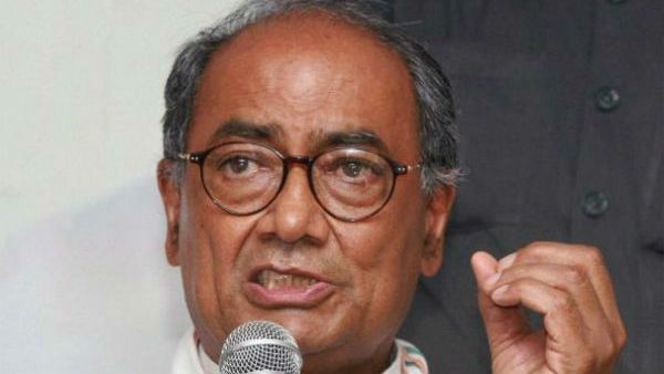 ಯೋಗಿಯವರೇ ದಯವಿಟ್ಟು ಅಯೋಧ್ಯೆ ಬಗ್ಗೆ ಮೋದಿ ಬಳಿ ಮಾತನಾಡಿ: ದಿಗ್ವಿಜಯ್ ಸಿಂಗ್