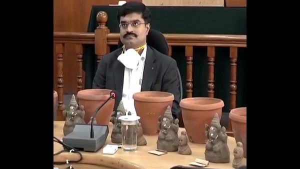 ಮಂಡ್ಯದಲ್ಲಿ ಮನೆಗೆ ಬರಲು ಸಜ್ಜಾಗಿದ್ದಾನೆ 