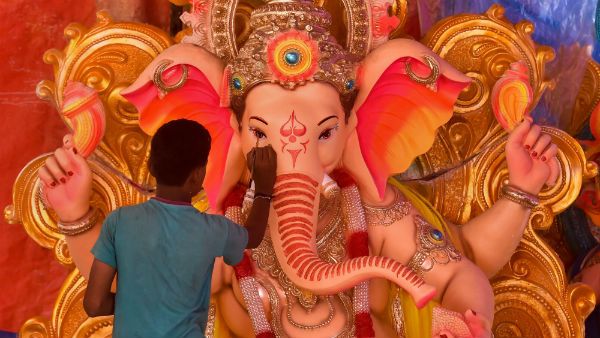  ಗಣೇಶನ ಹಬ್ಬ; ಸರ್ಕಾರದ ಮಾರ್ಗಸೂಚಿಗೆ ತಬ್ಬಿಬ್ಬಾದ ಸಮಿತಿಗಳು