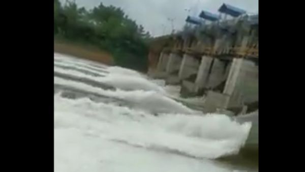 ವಿಡಿಯೋ: ಗಂಡೋರಿ‌ ನಾಲಾ ಆಣೆಕಟ್ಟಿನಿಂದ 20000 ಕ್ಯುಸೆಕ್ ನೀರು
