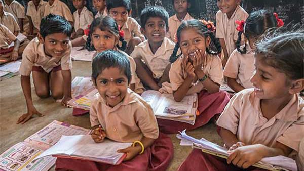 ಕೇರಳ ಅತ್ಯಂತ ಸಾಕ್ಷರ ರಾಜ್ಯ: ಕರ್ನಾಟಕದ ಸಾಕ್ಷರತೆ ಮಟ್ಟವೇನು? ಸಮೀಕ್ಷೆ ವರದಿ