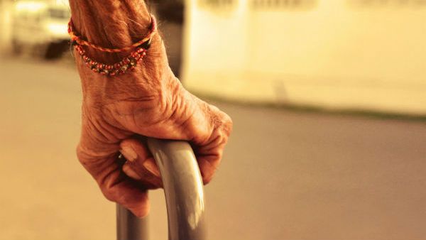 90 ವರ್ಷದ ವೃದ್ಧೆಯನ್ನು ಹೊಲಕ್ಕೆ ಎಳೆದೊಯ್ದು ಅತ್ಯಾಚಾರ