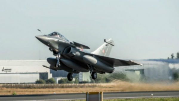 ರಫೇಲ್ ಜೆಟ್ ಹಾರಿಸಲಿದ್ದಾರೆ ಮಹಿಳಾ ಪೈಲಟ್