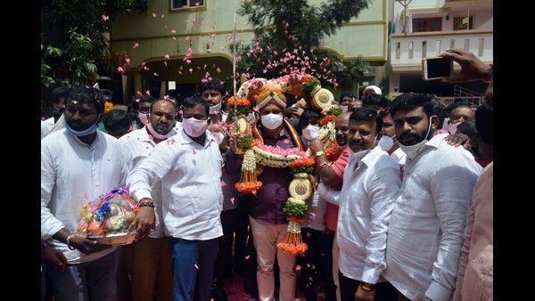 ಮಹದೇವಪುರ ಕ್ಷೇತ್ರದಲ್ಲಿ ವಿಜಯೇಂದ್ರ, ಮೊದಲ ಭೇಟಿಯಲ್ಲೇ ಸಭೆ