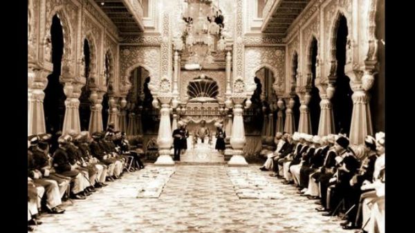 ಖಾಸಗಿ ದರ್ಬಾರ್‌ನಲ್ಲಿ ನಾಲ್ವಡಿ ಕೃಷ್ಣರಾಜ ಒಡೆಯರ್ ಮಾಡಿದ ಬದಲಾವಣೆ ಏನು ಗೊತ್ತಾ?