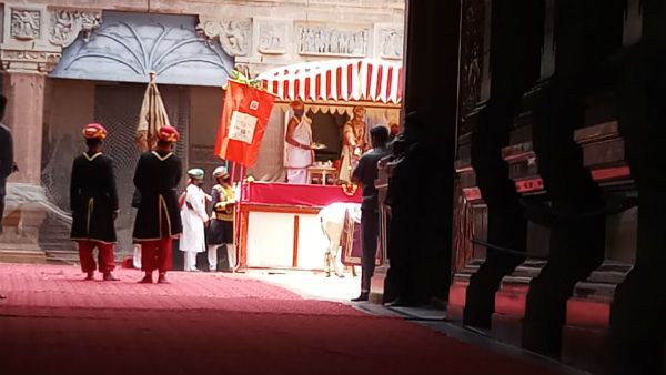 ಮೈಸೂರು: ಅಂಬಾವಿಲಾಸ ಅರಮನೆಯಲ್ಲಿ ಆಯುಧ ಪೂಜೆ ಸಂಭ್ರಮ