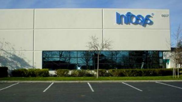 ಲಕ್ಷಾಂತರ ಸಿಬ್ಬಂದಿಗೆ ಸಂಬಳ ಏರಿಕೆ, ಬಡ್ತಿ ಘೋಷಿಸಿದ ಇನ್ಫೋಸಿಸ್