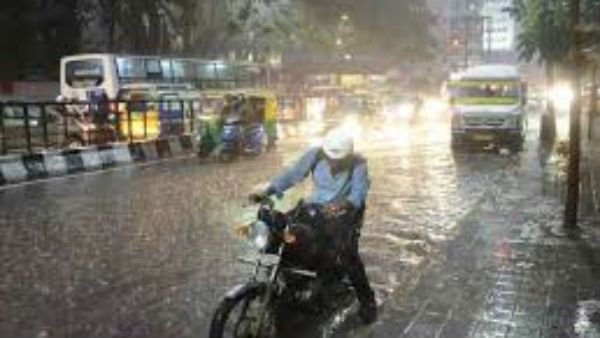 ರಾಜ್ಯದ ಹಲವು ಜಿಲ್ಲೆಗಳಲ್ಲಿ ಗುಡುಗು ಸಹಿತ ಭಾರಿ ಮಳೆ