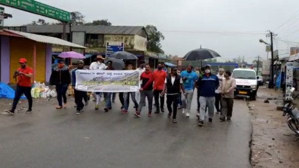 ಚಾರ್ಮಾಡಿ ಘಾಟ್ ರಸ್ತೆ ಉಳಿಸಿ, ಅಭಿವೃದ್ಧಿಪಡಿಸಿ: ಯುವಕರ ಅಭಿಯಾನ