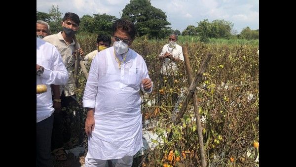 ಕಂದಾಯ ಸಚಿವರು ಪ್ರವಾಹ ಪೀಡಿತ ಪ್ರದೇಶಗಳಿಗೆ ಪಿಕ್‌ನಿಕ್‌ಗೆ ಬಂದಂತೆ ಬಂದು ಹೋಗಿದ್ದಾರೆ