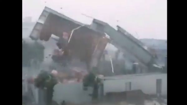 ತೂಫಾನ್ ಅಬ್ಬರದಿಂದ ಭೂ ಕುಸಿತ: ಕನಿಷ್ಠ 35 ಸಾವು