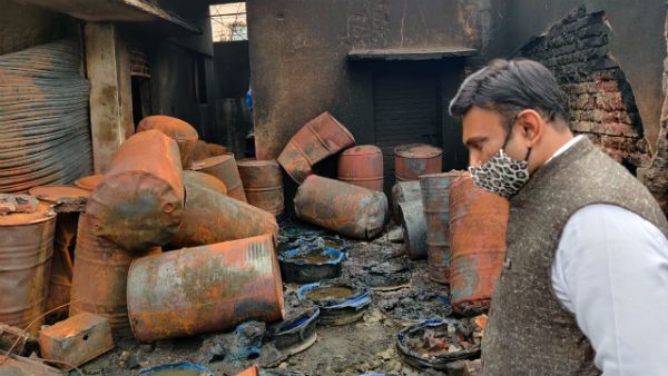 ಹೊಸಗುಡ್ಡದಹಳ್ಳಿಯ ಕಾರ್ಖಾನೆ ಬೆಂಕಿ ಅನಾಹುತಕ್ಕೆ ಸ್ಯಾನಿಟೈಜರ್ ಕಾರಣವೇ?