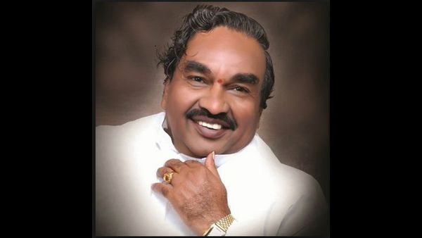 ಸಂವಿಧಾನದಲ್ಲಿ ಏನಿದೆ ಅಂತಾ ಮೊದಲು ಸಚಿವ ಕೆ.ಎಸ್. ಈಶ್ವರಪ್ಪ ಓದಲಿ !