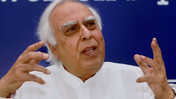 ಕಪಿಲ್ ಸಿಬಲ್‌ರಿಗೆ ಅಧೀರ್ ರಂಜನ್ ಚೌಧರಿ ಆತ್ಮಾವಲೋಕನ ಪಾಠ