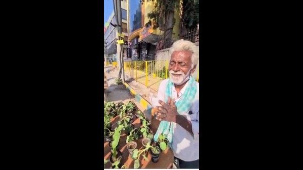 79ರ ವಯಸ್ಸಿನಲ್ಲೂ ದುಡಿದು ತಿನ್ನೋ ಛಲ, ಎಳ್ಳಷ್ಟೂ ಕುಗ್ಗದ ಜೀವನೋತ್ಸಾಹ