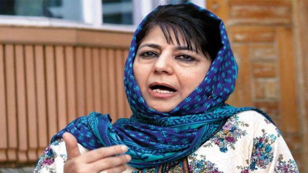 ಮತ್ತೆ ಮೂವರು ಪಿಡಿಪಿ ನಾಯಕರ ರಾಜೀನಾಮೆ: ಮೆಹಬೂಬಾ ಮುಫ್ತಿಗೆ ಹಿನ್ನಡೆ