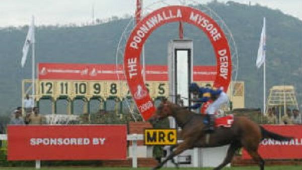 ರೇಸ್‌ ಕ್ಲಬ್‌ಗೆ ಭೂಮಿ ಗುತ್ತಿಗೆ; ಸರ್ಕಾರಕ್ಕೆ ಹೈಕೋರ್ಟ್‌ ನೋಟೀಸ್‌