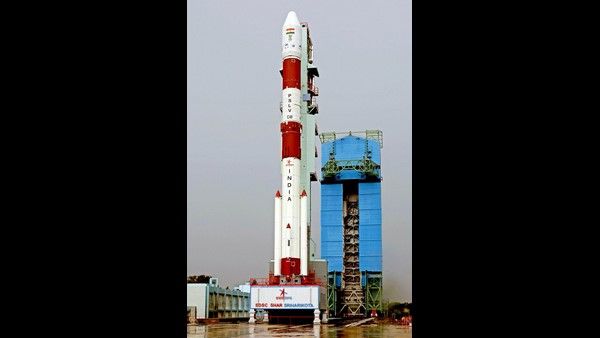 ಇಸ್ರೋದ ಭೂ ವೀಕ್ಷಣಾ ಉಪಗ್ರಹ ಇಒಎಸ್ -01 ಉಡಾವಣೆಗೆ ಕ್ಷಣಗಣನೆ