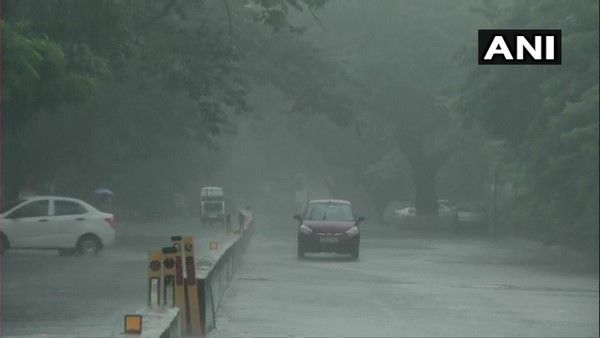 ನಿವಾರ್ ಚಂಡಮಾರುತ: ತಮಿಳುನಾಡಿನಲ್ಲಿ ಮಳೆ ಆರ್ಭಟ ಶುರು