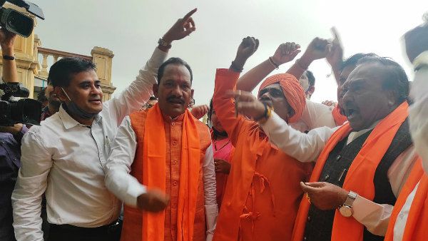 ಗೋ ಹತ್ಯೆ ನಿಷೇಧ: ಸರ್ಕಾರ ಕೊನೆವರೆಗೂ ರಹಸ್ಯ ಕಾಯ್ದುಕೊಂಡಿದ್ದು ಹೇಗೆ?