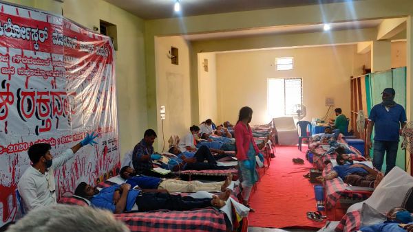 50ನೇ ದಿನಕ್ಕೆ ಕಾಲಿಟ್ಟ ಟೊಯೊಟಾ ಕಾರ್ಮಿಕರ ಹೋರಾಟ: ರಕ್ತದಾನ ಚಳುವಳಿ