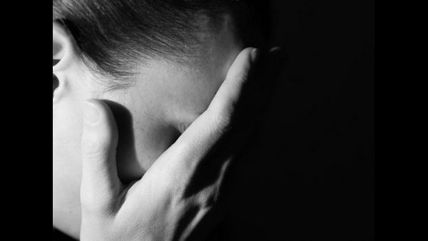 ಜೂಜಿನಲ್ಲಿ ಸೋತ, ಹೆಂಡತಿಯನ್ನೇ ಪಣಕ್ಕಿಟ್ಟ, ಒಪ್ಪದ್ದಕ್ಕೆ ಆ್ಯಸಿಡ್ ಸುರಿದ