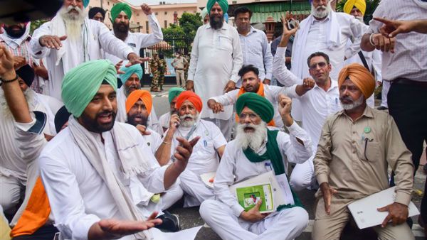 ಗಾಂಧಿ ಮಾರ್ಗದಲ್ಲಿ ಮುಂದುವರೆದು ತೀವ್ರಗೊಂಡ ರೈತ ಚಳುವಳಿ