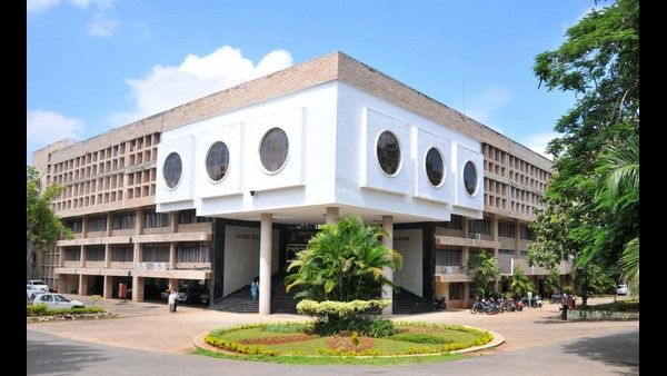 ಶಾಸ್ತ್ರೀಯ ಕನ್ನಡ ಅಧ್ಯಯನ ಕೇಂದ್ರ ಮುಚ್ಚುವ ಹುನ್ನಾರ?