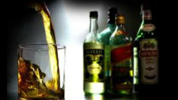 ಮದ್ಯ ಮಾರಾಟ ಚೇತರಿಕೆ: ಅಬಕಾರಿ ಇಲಾಖೆಗೆ ಖುಷಿ ಕೊಟ್ಟ ಮದ್ಯಪ್ರಿಯರು!