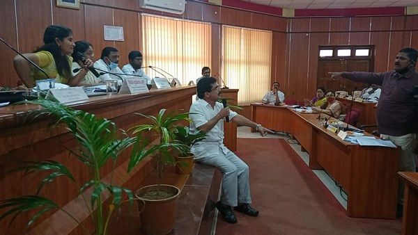 ನಿರ್ವಹಣೆಗೆ 3.50 ಕೋಟಿ ಖರ್ಚು ಮಾಡಿದ್ರೂ ಕೈಕೊಡುತ್ತೆ ಮೈಕ್!!