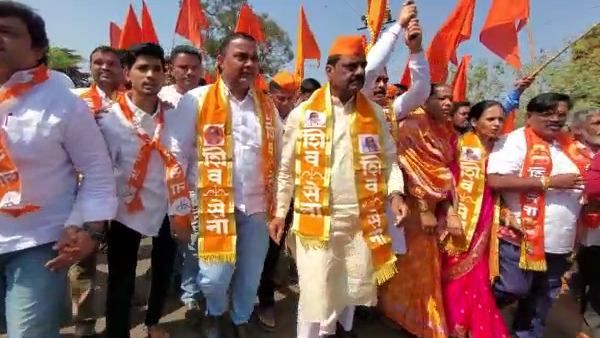 ಗಡಿಯಲ್ಲಿ ಮತ್ತೆ ಶಿವಸೇನೆ ಪುಂಡಾಟ; ಕರ್ನಾಟಕ ಪ್ರವೇಶ ಯತ್ನ ವಿಫಲ