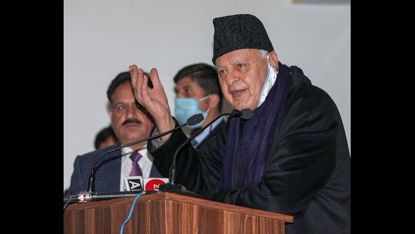 ಕೊರೊನಾದಿಂದ ನನ್ನ ಹೆಂಡತಿಗೆ ಮುತ್ತು ಕೊಡಲೂ ಆಗಿಲ್ಲ; ಫಾರೂಖ್ ಅಬ್ದುಲ್ಲಾ