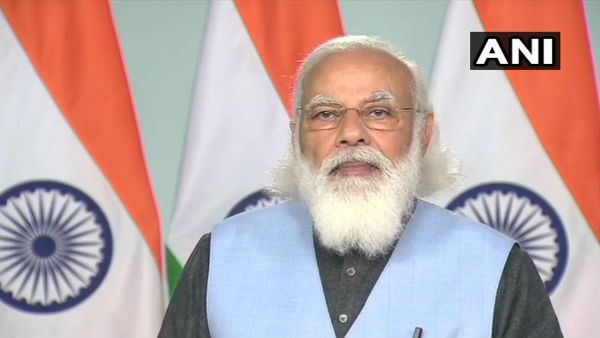 ಡಬಲ್ ಸ್ಟ್ಯಾಕ್ ಲಾಂಗ್ ಹಾಲ್ ಕಂಟೇನರ್ ರೈಲಿಗೆ ಚಾಲನೆ 
