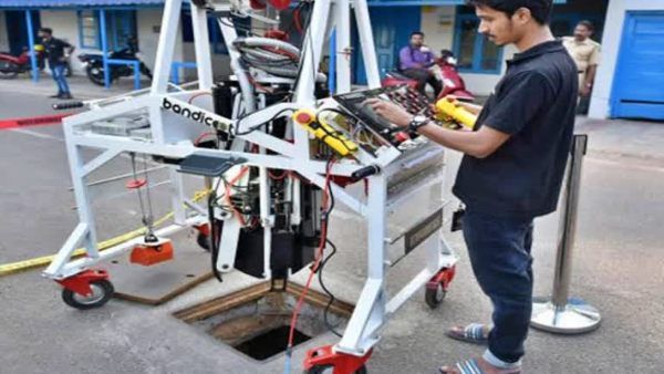 ಕರ್ನಾಟಕದಲ್ಲೇ ಮೊದಲು; ಮೈಸೂರಲ್ಲಿ ಒಳಚರಂಡಿ ಸ್ವಚ್ಛತೆಗೆ ರೊಬೋಟ್