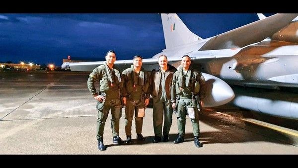 ಫ್ರಾನ್ಸ್‌ನಿಂದ ಭಾರತದತ್ತ ಪ್ರಯಾಣಿಸಿದ ರಫೇಲ್ ಯುದ್ಧ ವಿಮಾನಗಳು: ಸೇನೆಗೆ ಮತ್ತಷ್ಟು ಬಲ