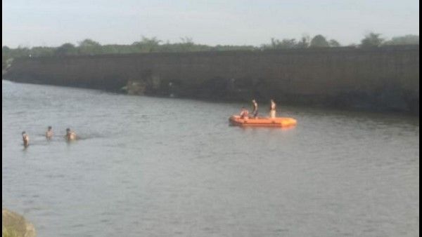 ಗಾಜನೂರು ಡ್ಯಾಂನಲ್ಲಿ ಸೆಲ್ಫೀ ತೆಗೆಯವಾಗ ಜಾರಿ ಬಿದ್ದು ಯುವಕ ನೀರುಪಾಲು