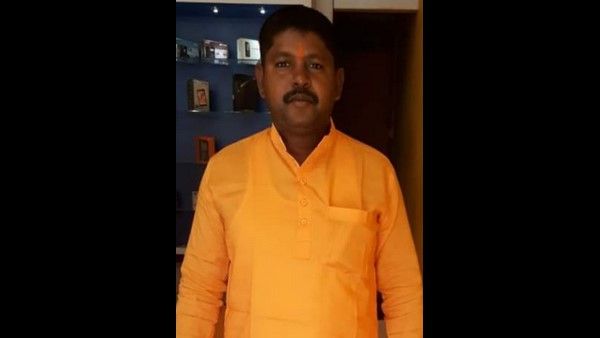 ಹಫ್ತಾಕ್ಕೆ ಬೇಡಿಕೆ ಆರೋಪದಲ್ಲಿ ಶ್ರೀರಾಮ ಸೇನಾ ಉಪಾಧ್ಯಕ್ಷನ ಬಂಧನ; ಮುತಾಲಿಕ್ ಹೇಳೋದೇನು?