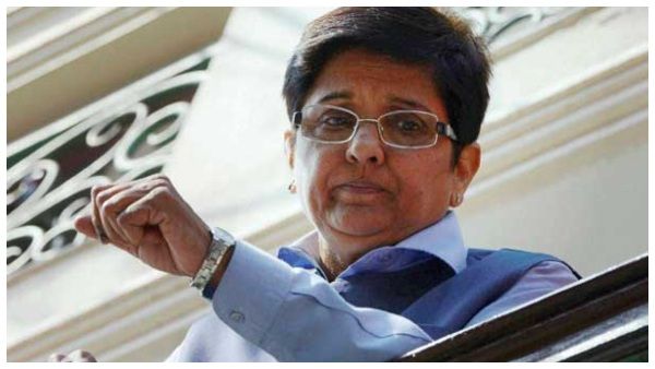 ಪುದುಚೇರಿ ಸರ್ಕಾರದ ಬಿಕ್ಕಟ್ಟಿನ ನಡುವೆ ರಾಜ್ಯಪಾಲೆ ಕಿರಣ್ ಬೇಡಿ ವಜಾ!