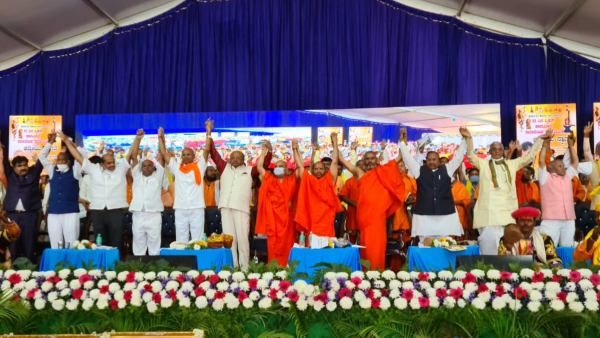 ಕುರುಬರ ಎಸ್‌ಟಿ ಹೋರಾಟ ಪಾದಯಾತ್ರೆ ಅಂತ್ಯ ; ಸರ್ಕಾರಕ್ಕೆ ಮನವಿ ಸಲ್ಲಿಕೆ