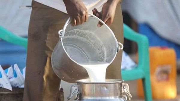 ಶಾಕಿಂಗ್ ಸುದ್ದಿ: ಒಂದೇ ಒಂದು ಲೀಟರ್ ಹಾಲಿನ ಬೆಲೆ 43 ರೂ. ಅಲ್ಲ 55 ರೂಪಾಯಿ!