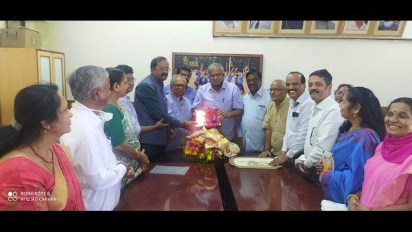 ಲೇಖಕರ ಒಂದೂವರೆ ದಶಕಗಳ ಬೇಡಿಕೆ ಈಡೇರಿಸಿದ ರಾಜ್ಯ ಬಿಜೆಪಿ ಸರ್ಕಾರ!