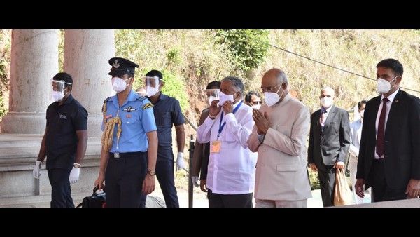 ಕೊಡಗಿಗೆ ಆಗಮಿಸಿದ ರಾಷ್ಟ್ರಪತಿ; ತಲಕಾವೇರಿಯಲ್ಲಿ ವಿಶೇಷ ಪೂಜೆ